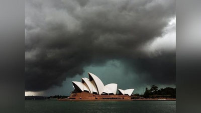 'Австралияда рўй берган  кучли бўрон туфайли халқаро ва маҳаллий рейслар бекор қилинди'ning rasmi