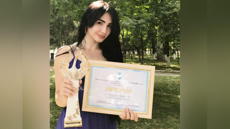 '​Zarina Nizomiddinova O`zbekiston milliy teleradiokompaniyasining mukofotiga sazovor bo`ldi'ning rasmi