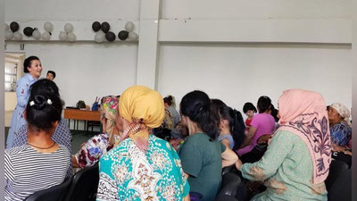 'Xotin-qizlar qo`mitasi raisi mardikor ayollar dardini eshitdi'ning rasmi