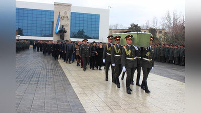 'Тошкентда нафақадаги генерал-майор Исмаил Эргашев билан видолашув маросими бўлиб ўтди'ning rasmi