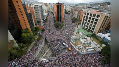 'Venesuelada prezident lavozimi bilan bog`liq mojarolar davom etmoqda 'ning rasmi
