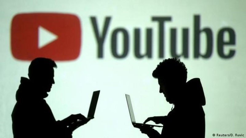 'YouTube Украинадаги вазият билан боғлиқ 70 мингдан ортиқ видеони ўчириб ташлади'ning rasmi
