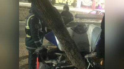 Изрображение 'В Ташкенте автомобиль ДПС разбился об дерево'