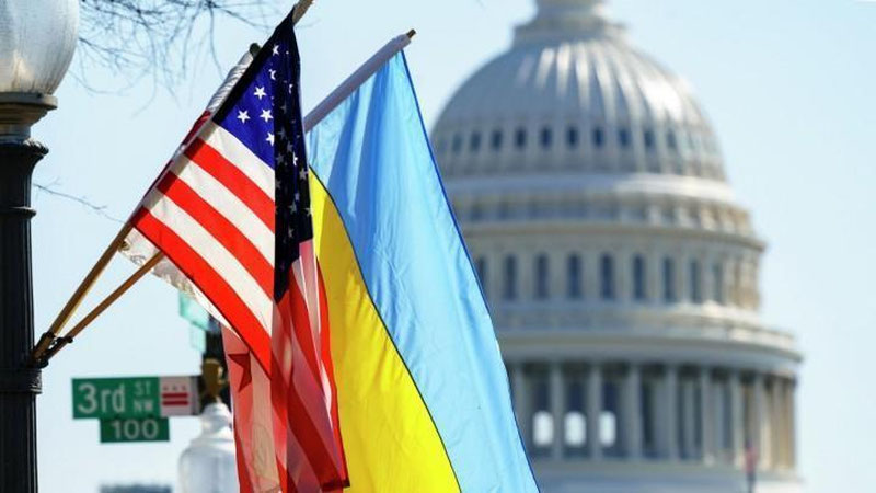 'АҚШ Сенати Украинага ёрдам бериш учун 24 миллиард доллар ўрнига 6 миллиард доллар ажратишни таклиф қилди'ning rasmi