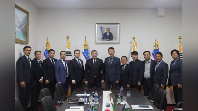 'Koreyada avtomobilsozlik yo`nalishi bo`yicha yiliga 3 000 nafar ishchiga talab bor'ning rasmi