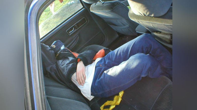 Изрображение 'В АВТОМОБИЛЕ НА ЮНУСАБАДЕ НАШЛИ ТРУП'