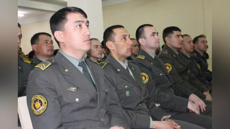 'Harbiylar giyohvandlik va terrorizm tahdidlaridan ogohlantirildi'ning rasmi