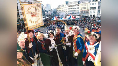 'Germaniyada ommaviy karnaval boshlandi'ning rasmi