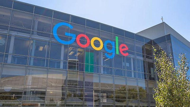 Изрображение 'Жители США предъявили Googlе коллективный иск на $5 миллиардов'