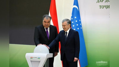 Изрображение 'Шавкат Мирзиёев и Эмомали Рахмон дали старт строительству Яванской ГЭС на реке Зарафшан'