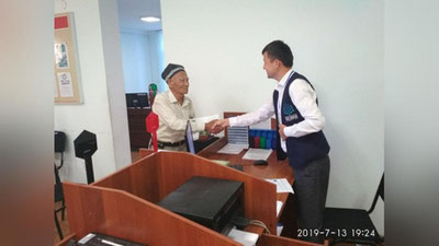 Изрображение 'В Узбекистане подал документы еще один возрастной абитуриент'