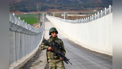 '​Туркия ҳукумати Сурия чегарасида узунлиги 700 километр бўлган девор қурди'ning rasmi