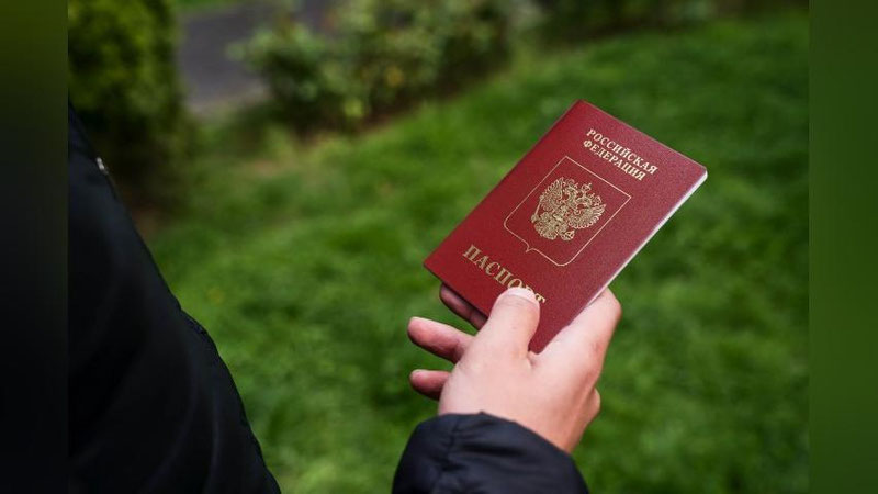 'Россиянинг Ўзбекистондаги элчихонаси фуқаролик олиш учун аризалар қабул қилишни вақтинча тўхтатди'ning rasmi