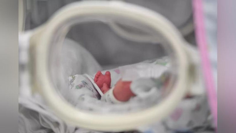 'Afg`onistonda har kuni 167 nafar yangi tug`ilgan chaqaloq halok bo`layotgani aytildi'ning rasmi