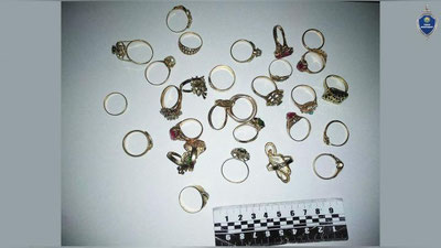 Изрображение 'В Шахрисабзе две женщины и трое парней ограбили женщину на улице среди бела дня'