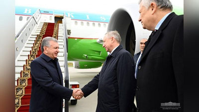 Изрображение 'Президент Узбекистана принимает участие в неформальном саммите СНГ в Петербурге'