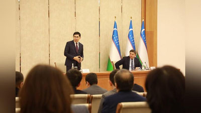 'Vazirlik va idoralarda shtatlar qisqartirilayotgani bo`yicha kadrlar bilan ishlash bo`linmalari rahbarlari bilan  muloqot qilindi'ning rasmi