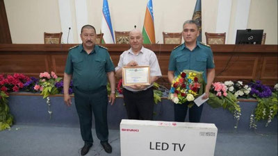 'Qoraqalpog`istonda porani rad etgan IIB xodimi mukofotlandi'ning rasmi