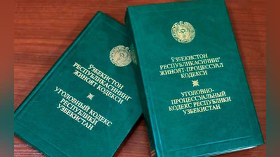 'Jinoyat kodeksidan tuhmat va haqorat qilganlik uchun ozodlikdan mahrum qilish jazosi olib tashlanmoqda'ning rasmi
