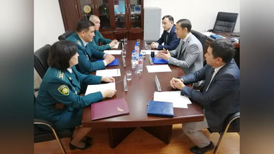 'IIV Malaka oshirish instituti Toshkent davlat yuridik universitetining Ixtisoslashtirilgan filiali  bilan hamkorlik qiladi'ning rasmi