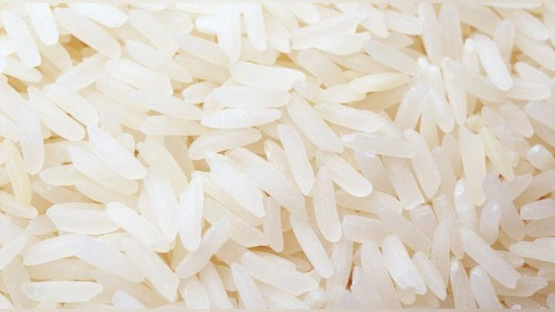 Изрображение 'Решение Индии о запрете экспорта риса спровоцировало панику'