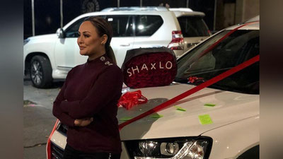 '"Bravo" jamoasi konsertdan so`ng Shahloga "Кaptiva" sovg`a qilishdi (video)'ning rasmi