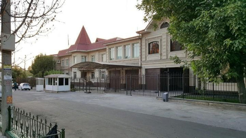 'Pokistonning O`zbekistondagi elchixonasi xodimining "avtohalokat"ga uchragan qizini qutqarib qolish uchun 20 ming dollar so`rashdi'ning rasmi