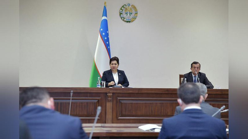 'Эртага Олий Мажлиси Сенатининг йигирма биринчи ялпи мажлиси ўтказилади'ning rasmi