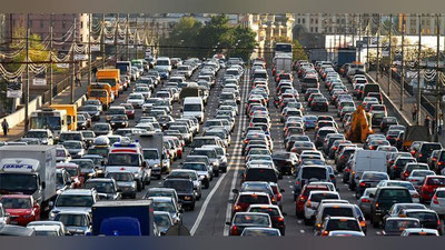 'Samarqandda bir qancha ko`chalar yopilgan. Shaharda tirbandliklar kuzatilmoqda'ning rasmi