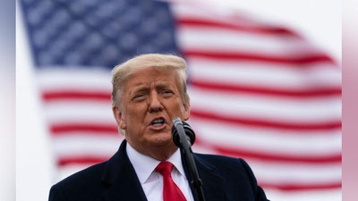 'Tramp xayrlashuv nutqida o`zi bilan nega faxrlanishining sababini aytdi'ning rasmi