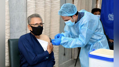 'Pokiston Prezidenti birinchi emlashdan so`ng COVID-19 bilan kasallandi'ning rasmi