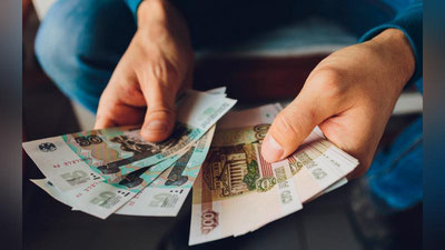 'Энди Россиядаги ўзбекистонликлар банклардан доллар эмас, рубль юборишлари мумкин'ning rasmi