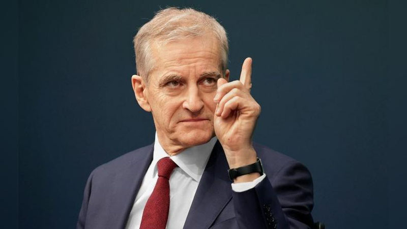 '2024 yilda Ukraina xalqini birinchi oylardanoq qo`llab-quvvatlashimizni e`lon qilmoqchimiz Norvegiya Ukrainaga yordam ajratmoqchi'ning rasmi