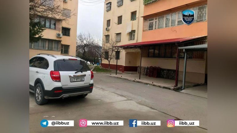 Изрображение 'В ташкентском дворе ребенок погиб под колесами "Каптивы", двигавшейся задним ходом'