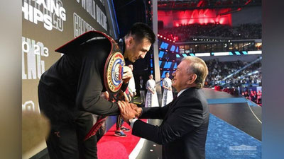 Изрображение 'Президент Узбекистана вручил чемпионские пояса победителям ЧМ в Ташкенте (фото)'