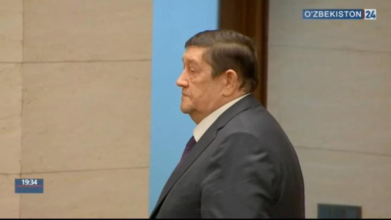 'Rustam Inoyatov senator etib tayinlandi'ning rasmi