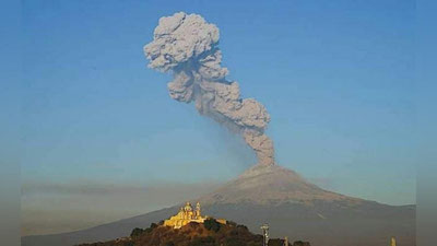 Изрображение 'В МЕКСИКЕ ИЗВЕРГАЕТСЯ САМЫЙ ОПАСНЫЙ ВУЛКАН В МИРЕ: ВПЕЧАТЛЯЮЩЕЕ ВИДЕО'