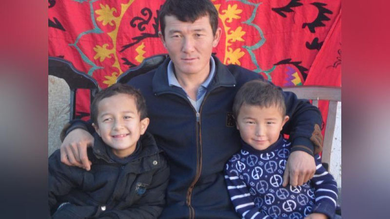 '«Ислом Каримов ўғлимни, бутун оиламизни асраб қолган эди» 'ning rasmi