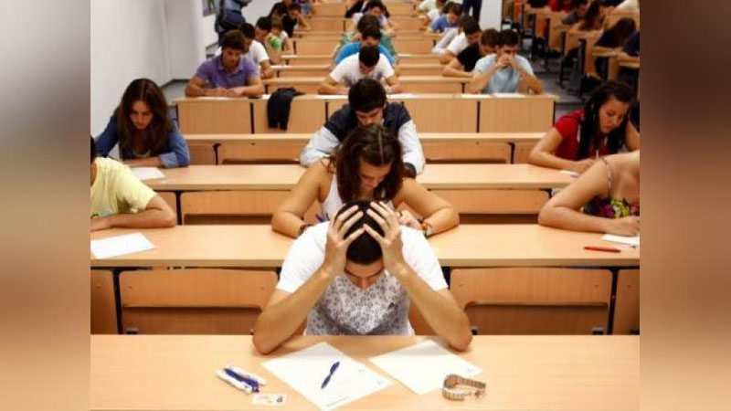 'Abiturientlarning deyarli yarmi 56,7 ball ham to`play olmagan'ning rasmi