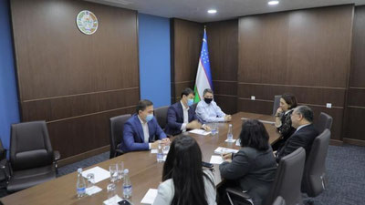 Изрображение 'Посол Казахстана в Ташкенте привился узбекско-китайской вакциной'