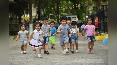 'Bolalar huquqlari ilk bor XIX asrda Fransiyada qonuniylashtirilgan. Jizzaxda esa bu bo`yicha XIII asrda asar yozilgan'ning rasmi