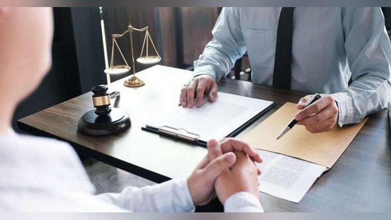 'Кимлар давлат ҳисобидан юридик ёрдам олиш ҳуқуқига эга?'ning rasmi