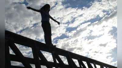 ' Туркманистонлик ўзбек қизи Киевдаги Патон кўпригидан ўзини ташлаб, жонига қасд қилди'ning rasmi