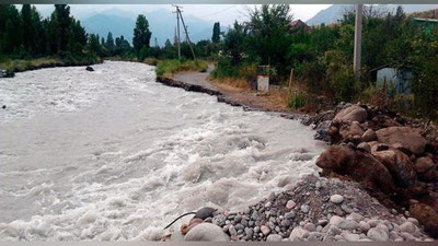 'Жиззахнинг тўртта туманига сел келди'ning rasmi