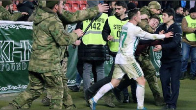 'Chechenistonda futbol muxlislari o`rtasida ommaviy mushtlashuv bo`ldi (video)'ning rasmi