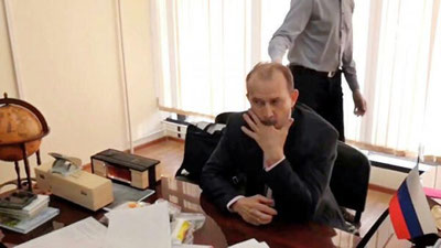 'Pora bilan qo`lga tushgan amaldor ashyoviy dalillarni chaynab yutib yubordi...'ning rasmi