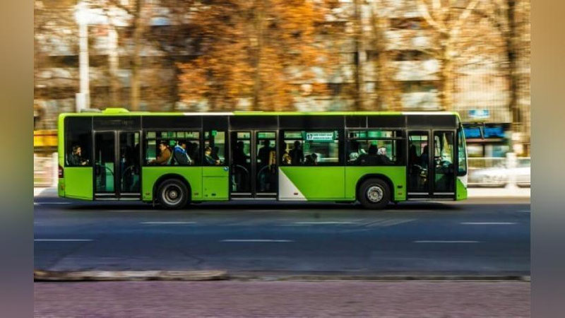 'Тошкентда йўловчига қўпол муомала қилган автобус ҳайдовчисидан тушунтириш хати олинди'ning rasmi