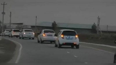 'Qashqadaryoda og`aynisining to`yiga borgan yigit mashinasida "tomosha" ko`rsatdi(video)'ning rasmi