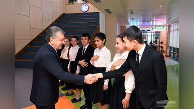 Изрображение 'Глава государства побывал в Президентской школе в Хиве (фото)'