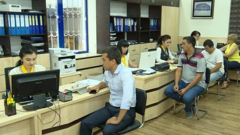 '2022 йилнинг 2-чорагида энг фаол бўлган банклар маълум қилинди (жадвал)'ning rasmi